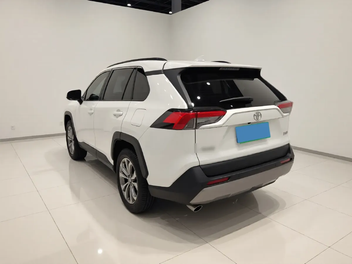 2023 Toyota RAV4 2.0L 171HP L4 CVT,autocango,china used car exporter,china ev exporter,chinese used car exporter,chinese used ev exporter