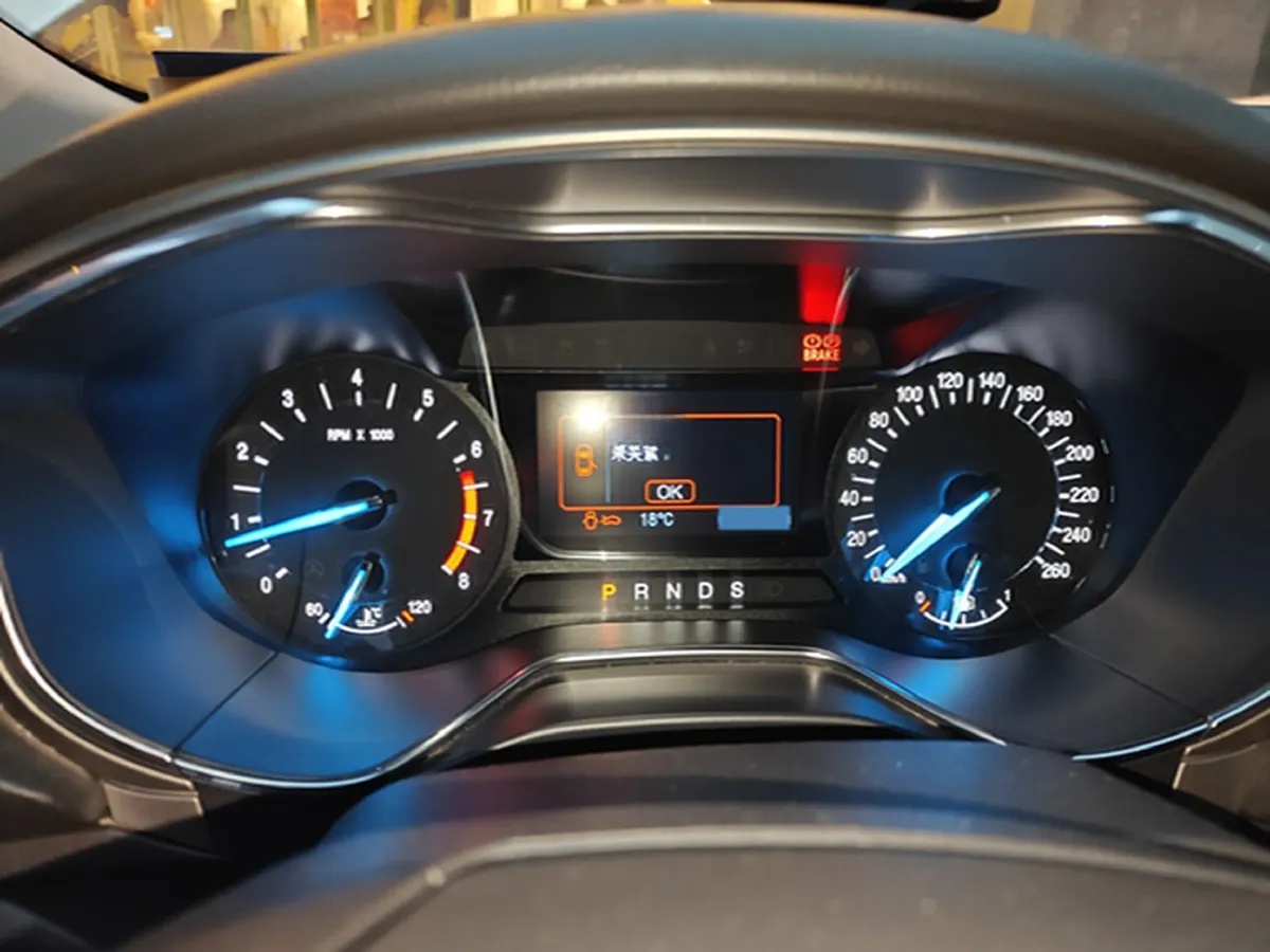 2013 Ford Mondeo 2.0T 203HP L4 6AT,autocango,china used car exporter,china ev exporter,chinese used car exporter,chinese used ev exporter