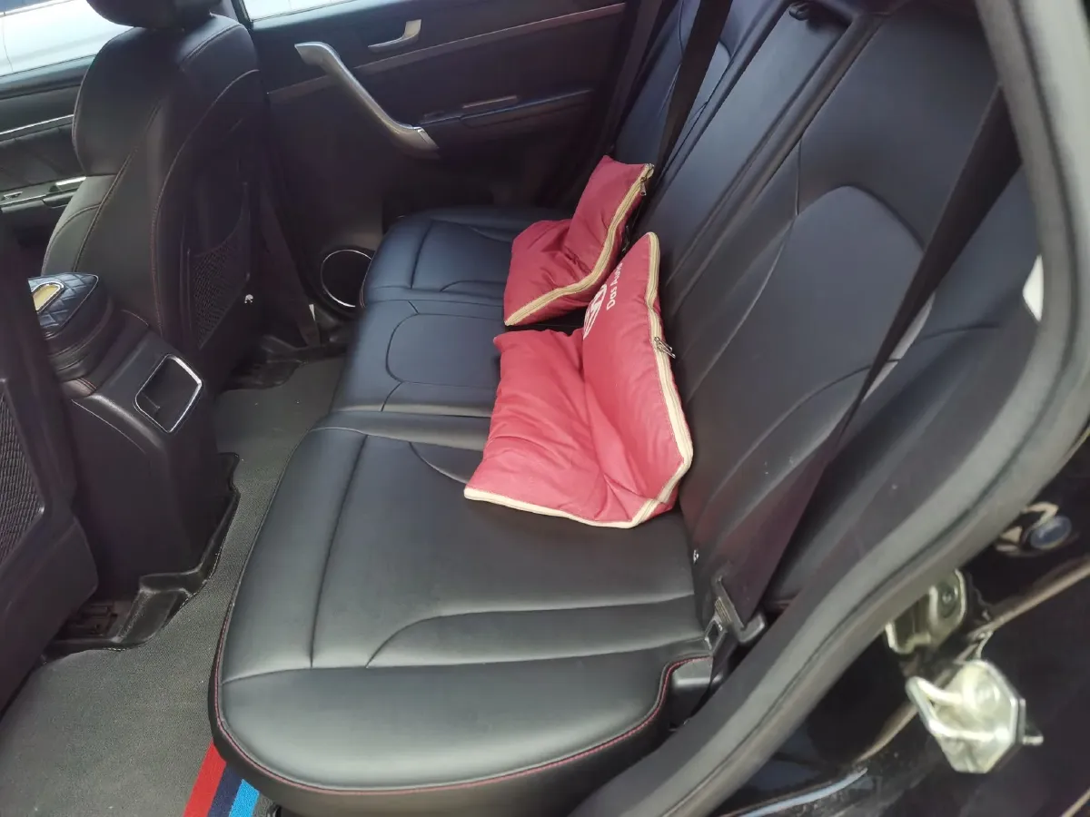 2017 Haval H6 1.5T 150HP L4 6MT,autocango,china used car exporter,china ev exporter,chinese used car exporter,chinese used ev exporter