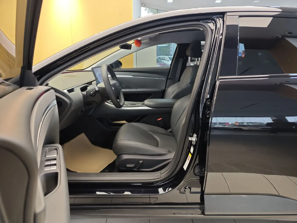 2024 Xpeng MONA M03 BEV 62.2KWH,autocango,china used car exporter,china ev exporter,chinese used car exporter,chinese used ev exporter