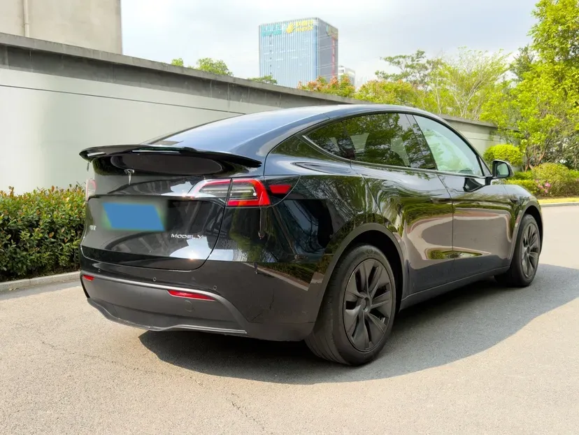 2023 Tesla Model Y BEV 60KWH,autocango,china used car exporter,china ev exporter,chinese used car exporter,chinese used ev exporter