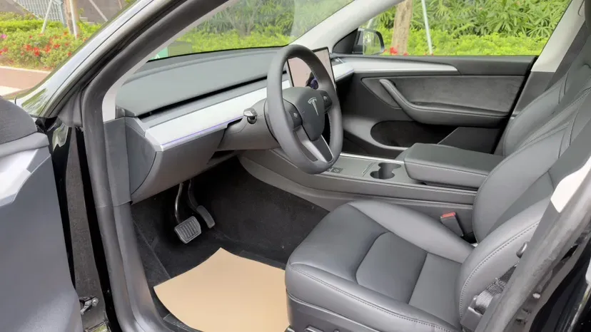 2023 Tesla Model Y BEV 60KWH,autocango,china used car exporter,china ev exporter,chinese used car exporter,chinese used ev exporter