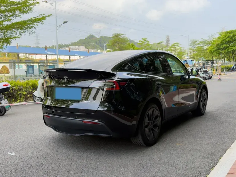 2023 Tesla Model Y BEV 60KWH,autocango,china used car exporter,china ev exporter,chinese used car exporter,chinese used ev exporter