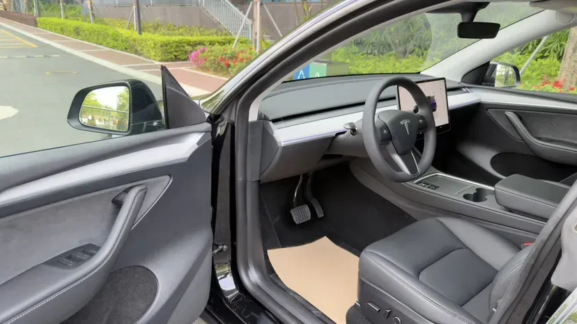 2023 Tesla Model Y BEV 60KWH,autocango,china used car exporter,china ev exporter,chinese used car exporter,chinese used ev exporter