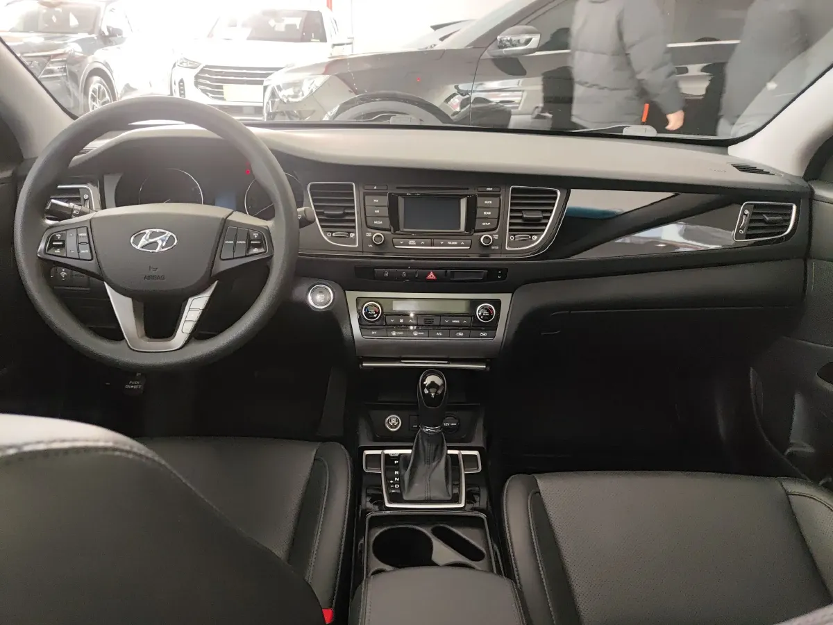 2014 Hyundai Mistra 1.8L 143HP L4 6AT,autocango,china used car exporter,china ev exporter,chinese used car exporter,chinese used ev exporter