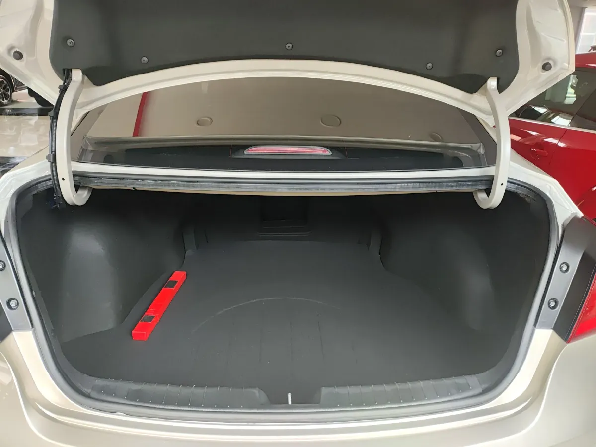 2014 Hyundai Mistra 1.8L 143HP L4 6AT,autocango,china used car exporter,china ev exporter,chinese used car exporter,chinese used ev exporter