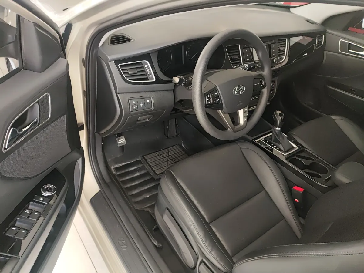 2014 Hyundai Mistra 1.8L 143HP L4 6AT,autocango,china used car exporter,china ev exporter,chinese used car exporter,chinese used ev exporter