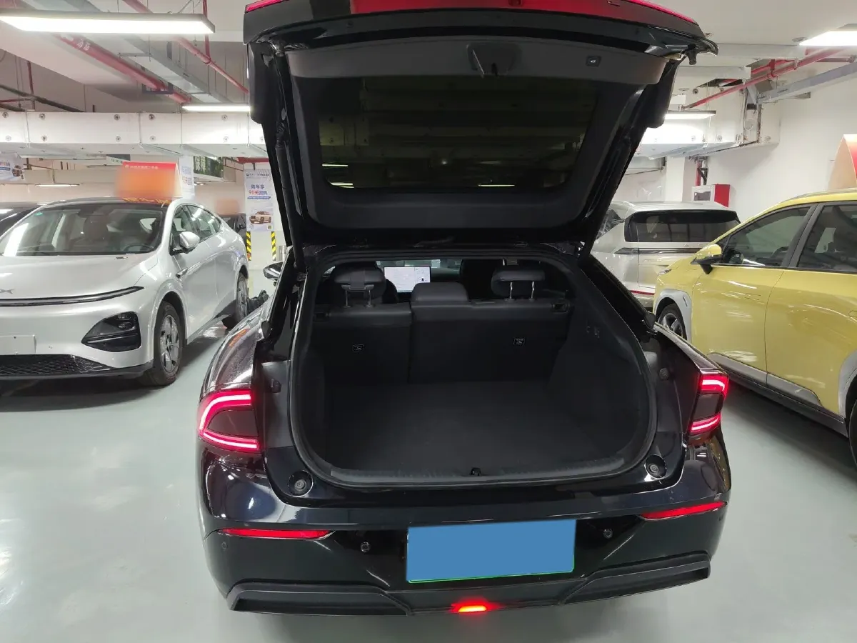 2024 Xpeng P7+ BEV 60.7KWH,autocango,china used car exporter,china ev exporter,chinese used car exporter,chinese used ev exporter