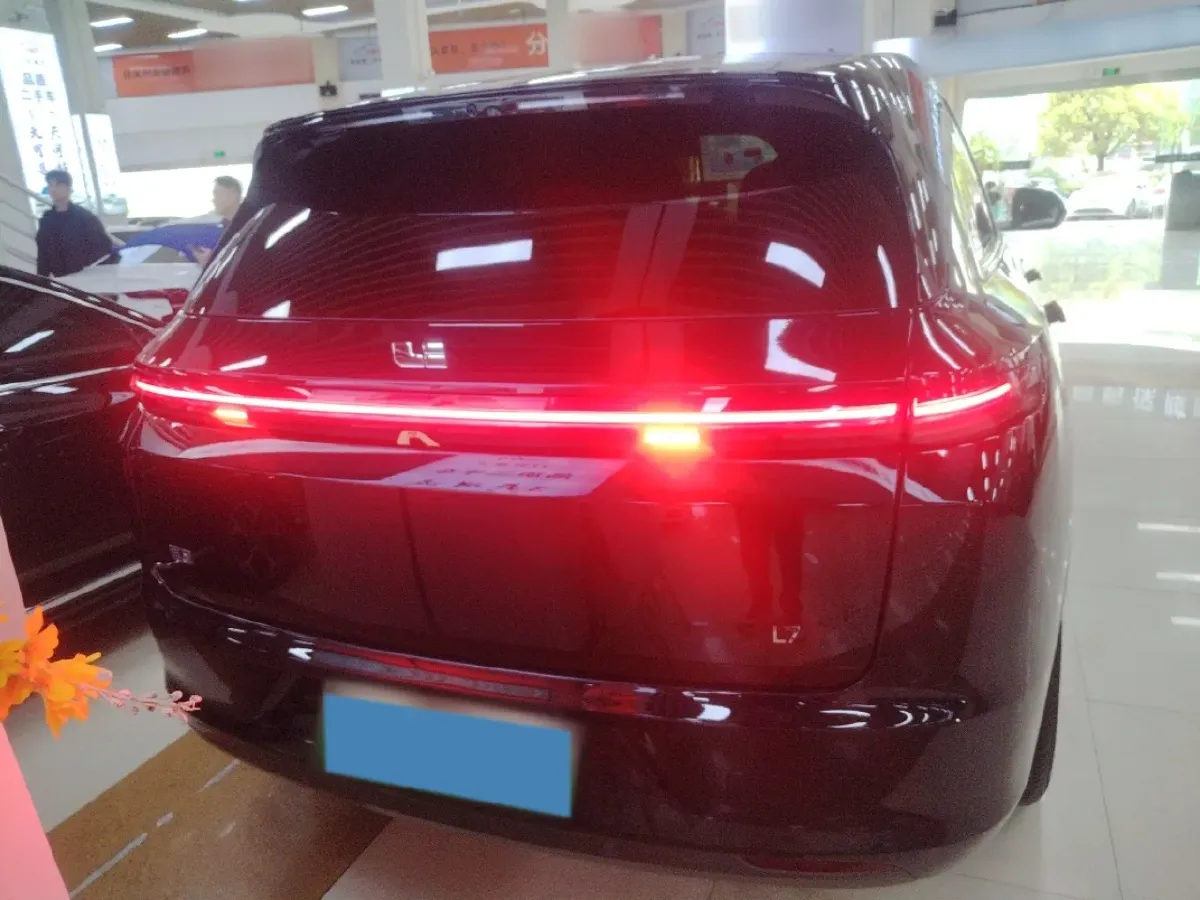 2023 Li L7 Range Extended 154HP REEV 40.9KWH,autocango,china used car exporter,china ev exporter,chinese used car exporter,chinese used ev exporter