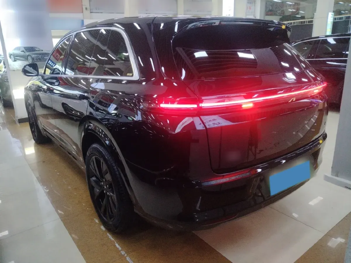 2023 Li L7 Range Extended 154HP REEV 40.9KWH,autocango,china used car exporter,china ev exporter,chinese used car exporter,chinese used ev exporter
