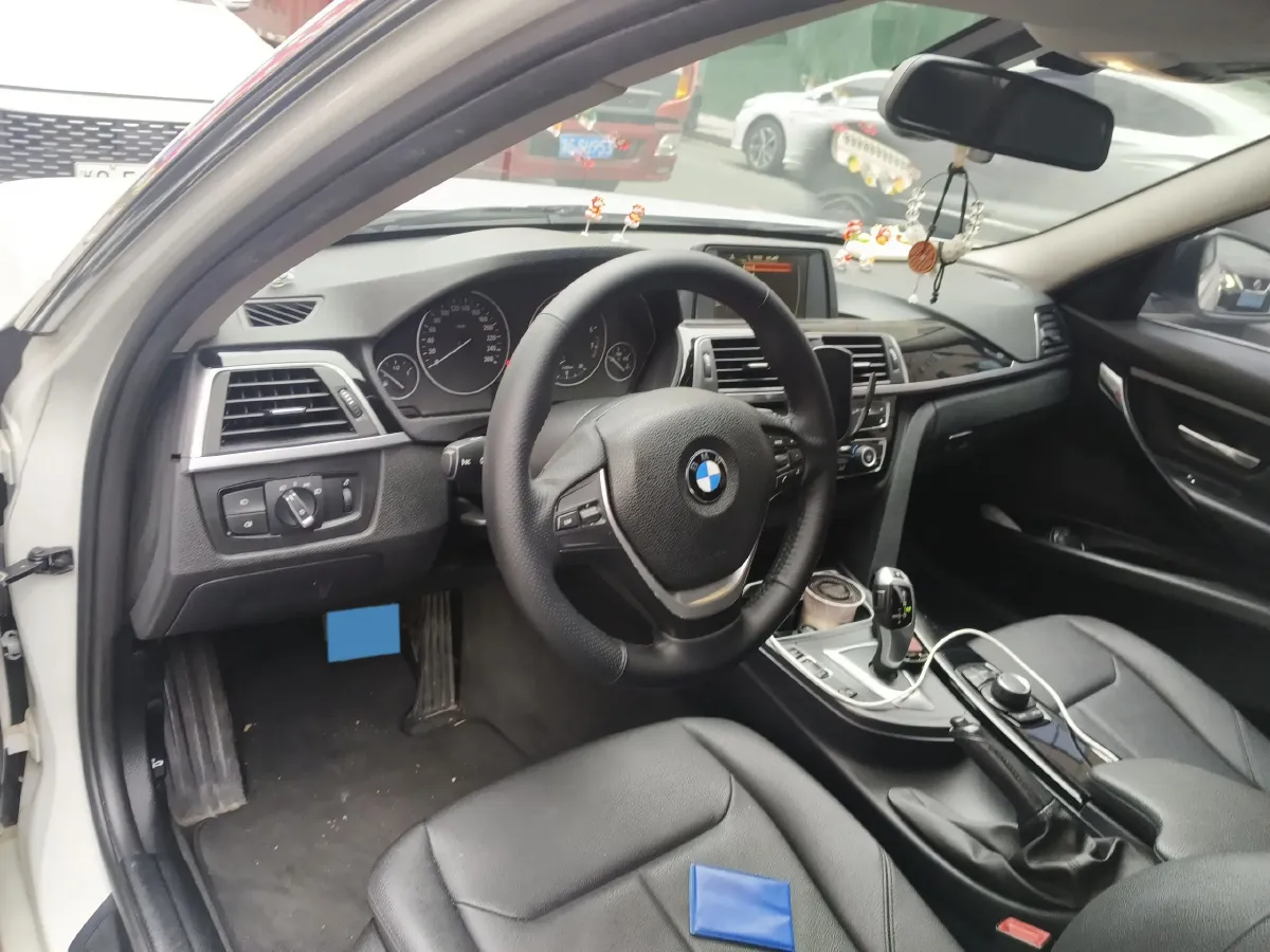 2017 BMW 3 Series 1.5T 136HP L3 8AT,autocango,china used car exporter,china ev exporter,chinese used car exporter,chinese used ev exporter