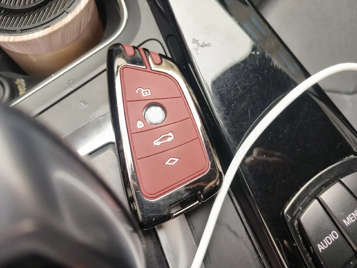 2017 BMW 3 Series 1.5T 136HP L3 8AT,autocango,china used car exporter,china ev exporter,chinese used car exporter,chinese used ev exporter