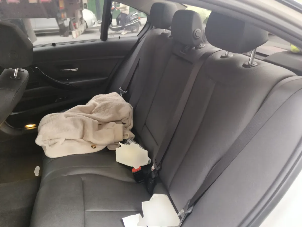 2017 BMW 3 Series 1.5T 136HP L3 8AT,autocango,china used car exporter,china ev exporter,chinese used car exporter,chinese used ev exporter