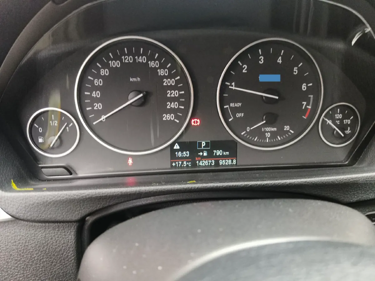 2017 BMW 3 Series 1.5T 136HP L3 8AT,autocango,china used car exporter,china ev exporter,chinese used car exporter,chinese used ev exporter