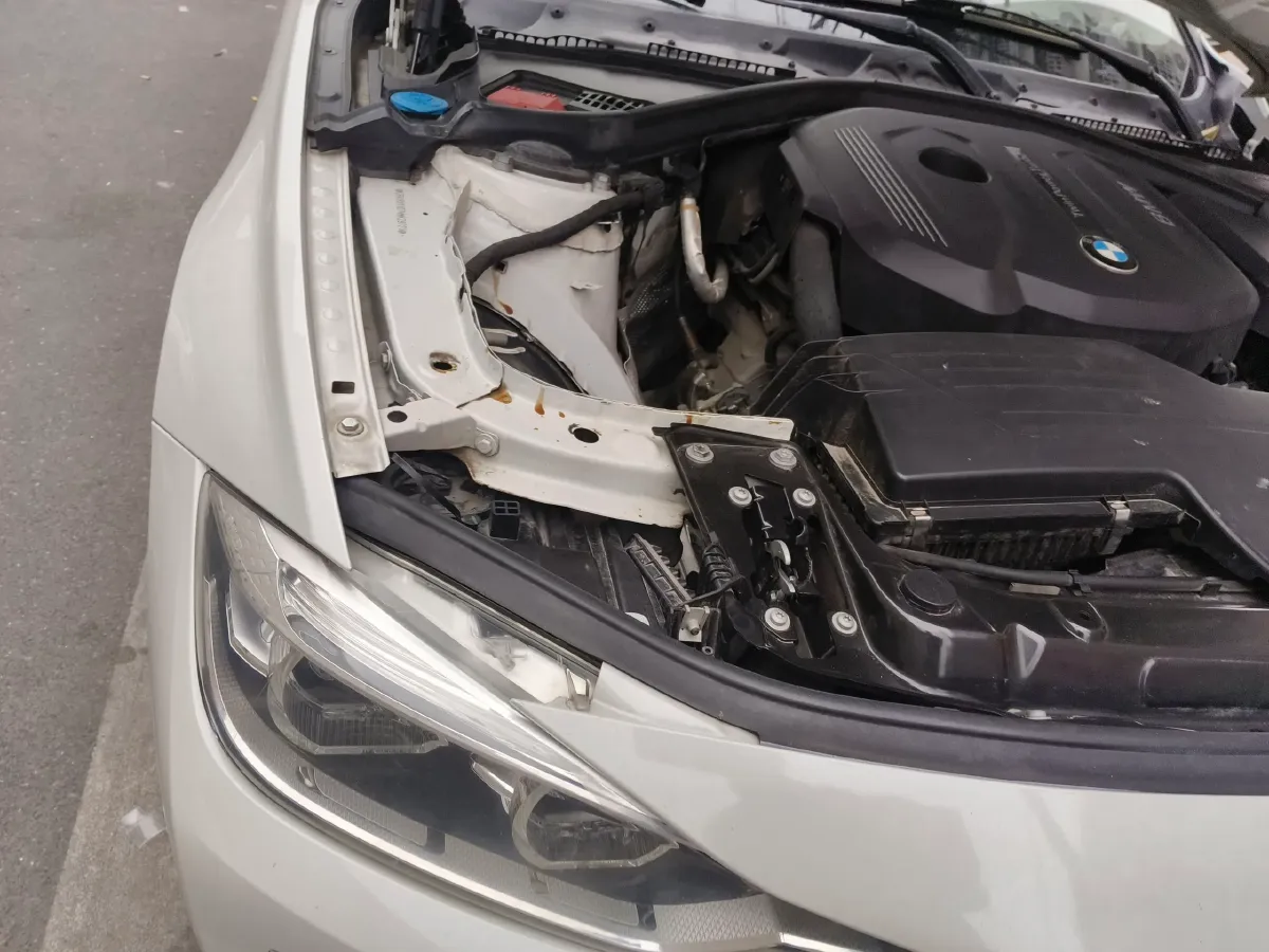 2017 BMW 3 Series 1.5T 136HP L3 8AT,autocango,china used car exporter,china ev exporter,chinese used car exporter,chinese used ev exporter