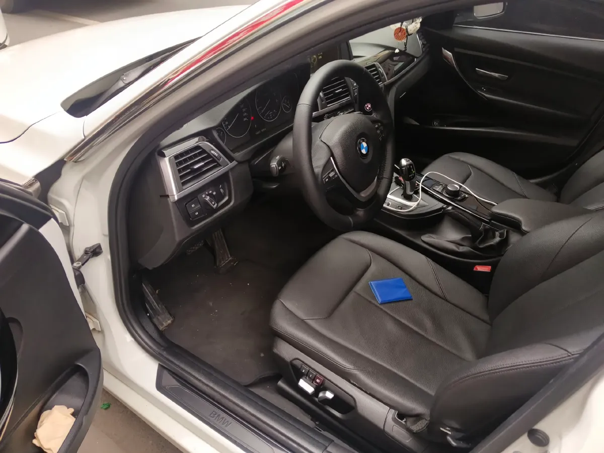 2017 BMW 3 Series 1.5T 136HP L3 8AT,autocango,china used car exporter,china ev exporter,chinese used car exporter,chinese used ev exporter