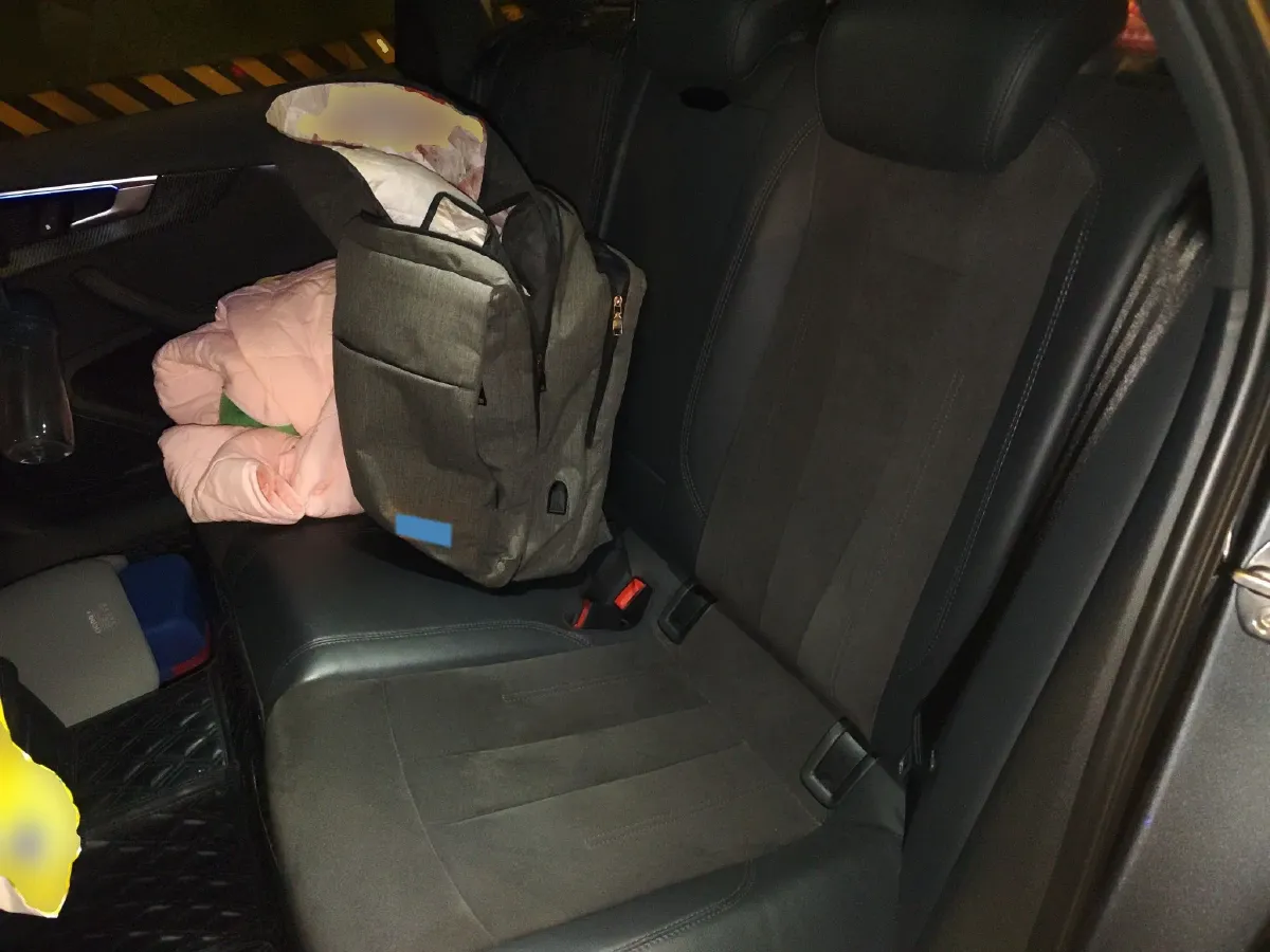 2023 Audi A4L 2.0T 245HP L4 7DCT,autocango,china used car exporter,china ev exporter,chinese used car exporter,chinese used ev exporter