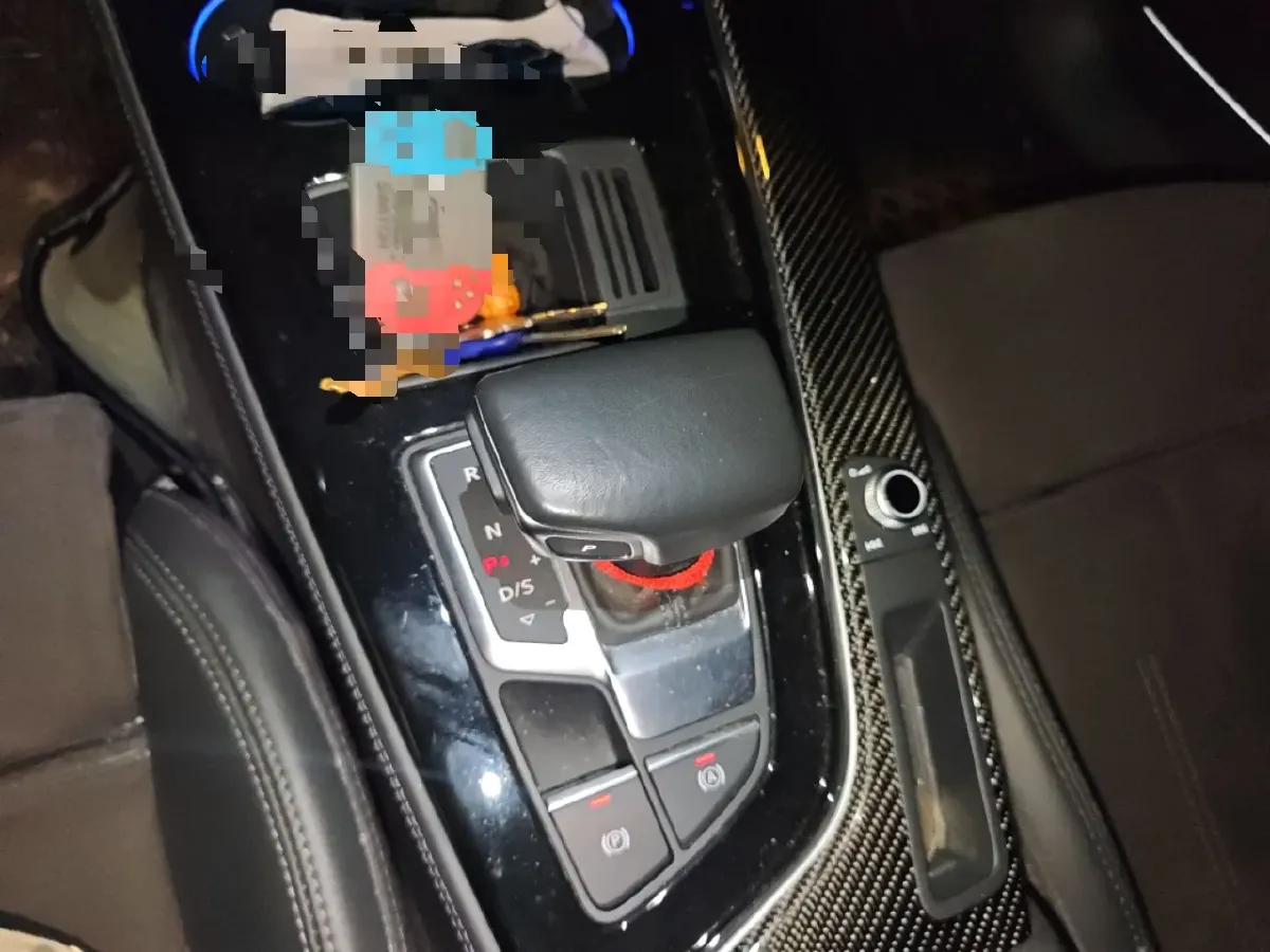 2023 Audi A4L 2.0T 245HP L4 7DCT,autocango,china used car exporter,china ev exporter,chinese used car exporter,chinese used ev exporter