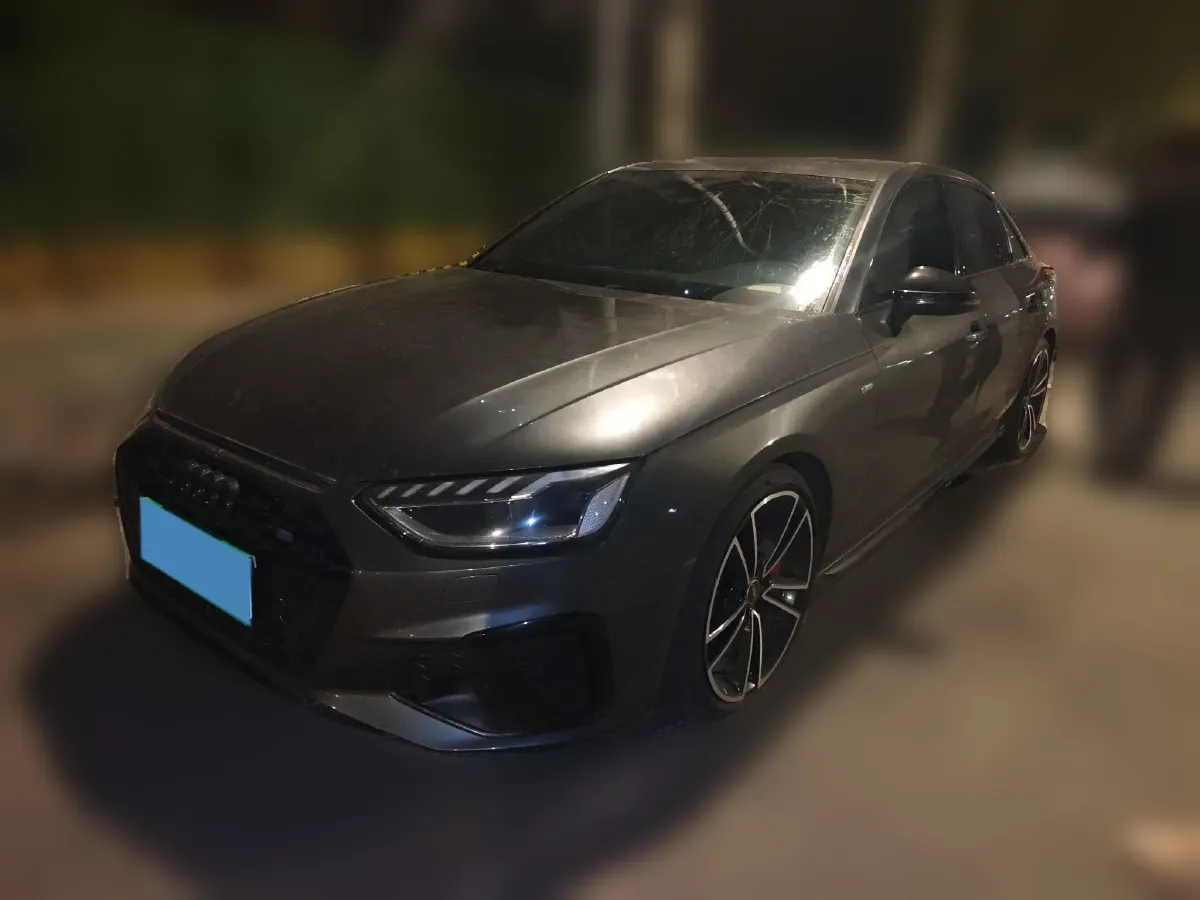 2023 Audi A4L 2.0T 245HP L4 7DCT,autocango,china used car exporter,china ev exporter,chinese used car exporter,chinese used ev exporter