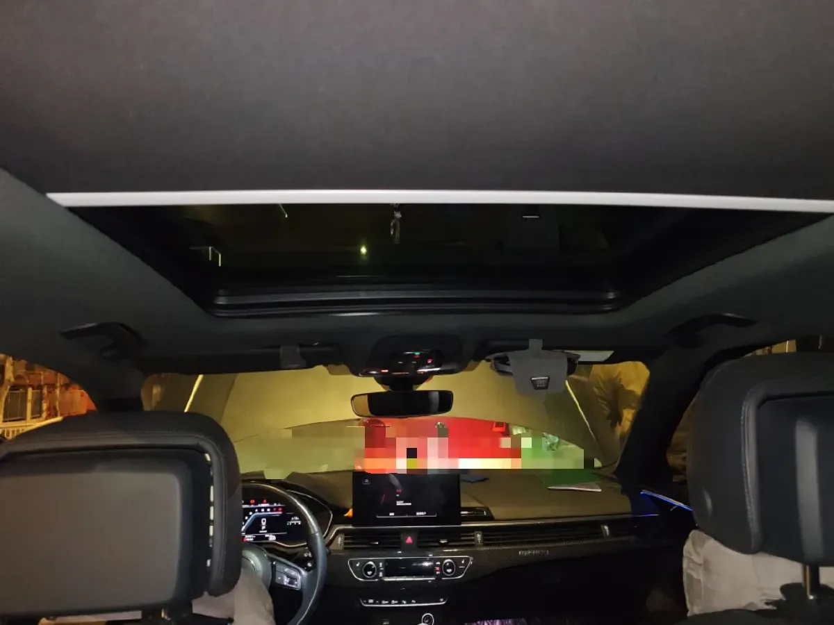 2023 Audi A4L 2.0T 245HP L4 7DCT,autocango,china used car exporter,china ev exporter,chinese used car exporter,chinese used ev exporter