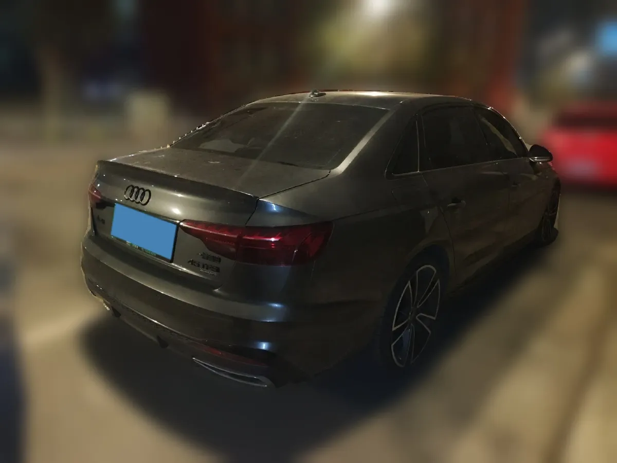 2023 Audi A4L 2.0T 245HP L4 7DCT,autocango,china used car exporter,china ev exporter,chinese used car exporter,chinese used ev exporter