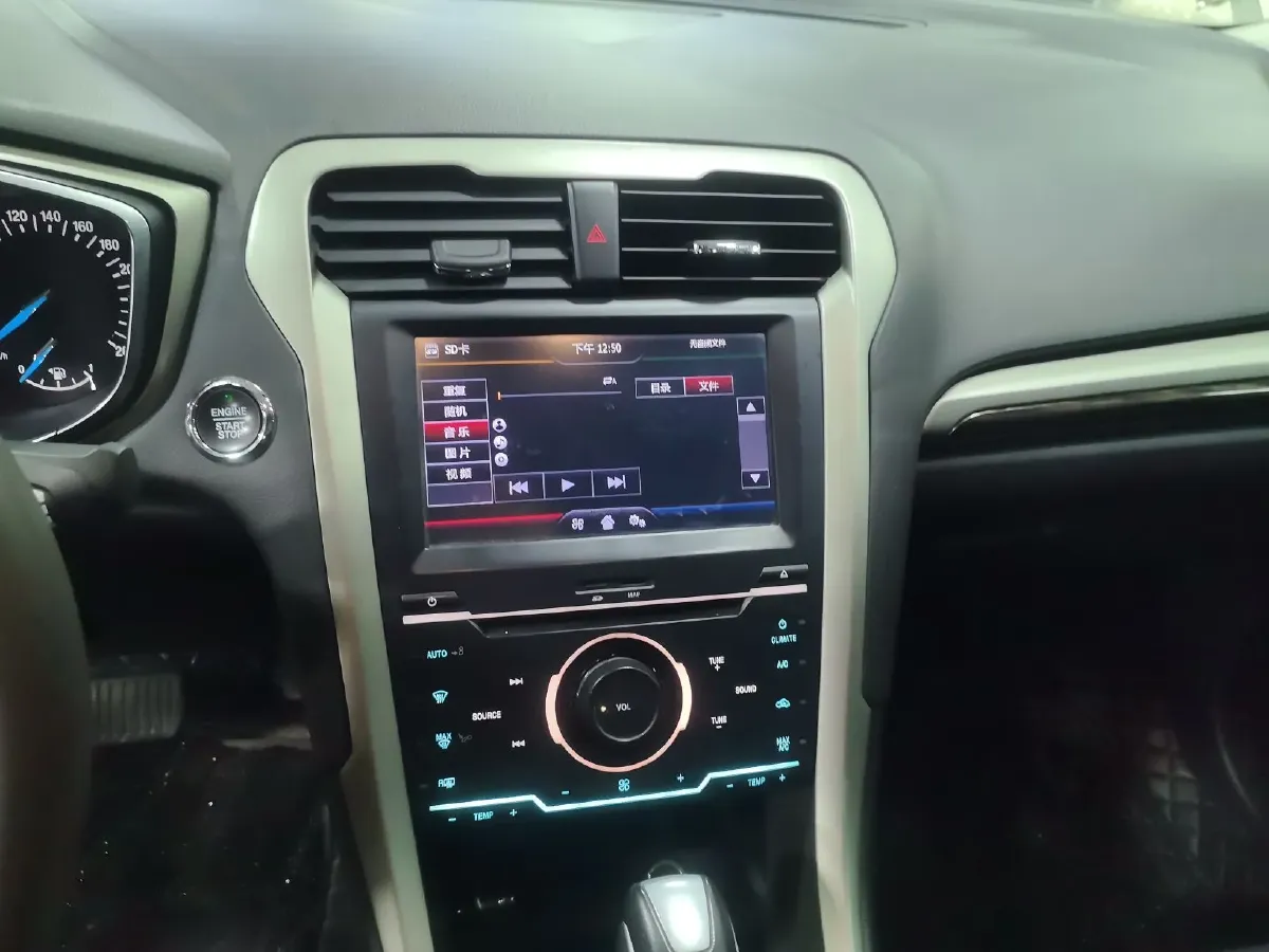 2013 Ford Mondeo 2.0T 203HP L4 6AT,autocango,china used car exporter,china ev exporter,chinese used car exporter,chinese used ev exporter