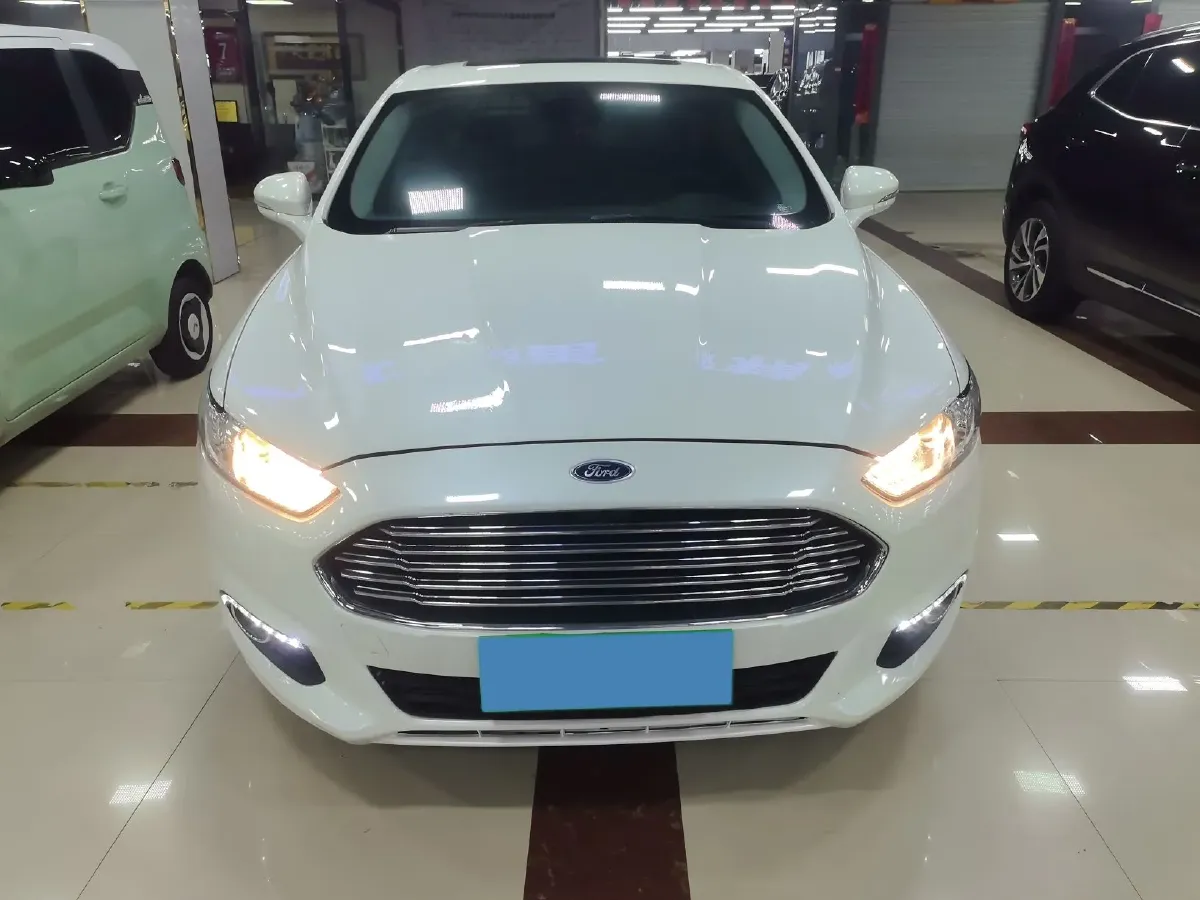 2013 Ford Mondeo 2.0T 203HP L4 6AT,autocango,china used car exporter,china ev exporter,chinese used car exporter,chinese used ev exporter