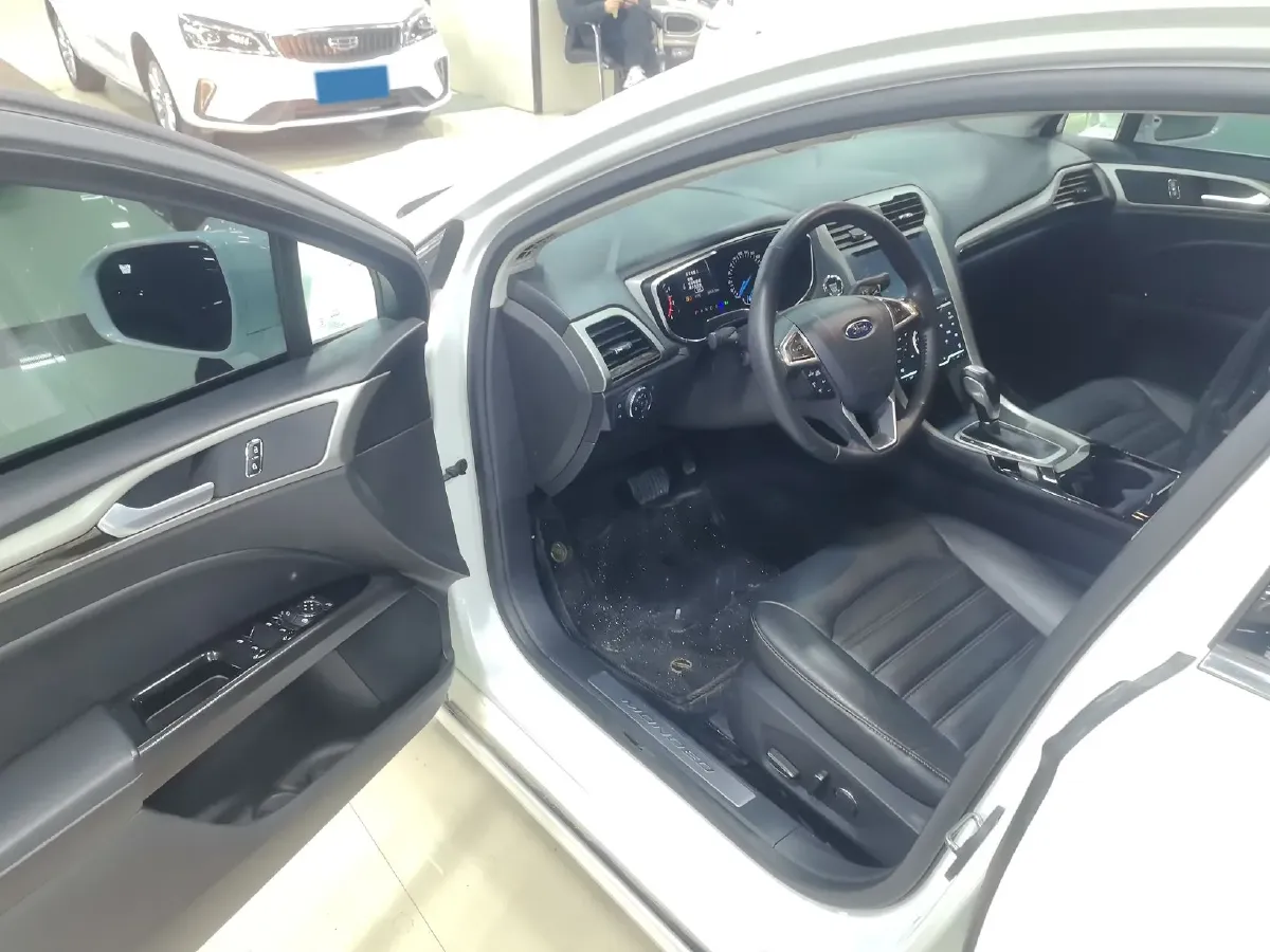 2013 Ford Mondeo 2.0T 203HP L4 6AT,autocango,china used car exporter,china ev exporter,chinese used car exporter,chinese used ev exporter