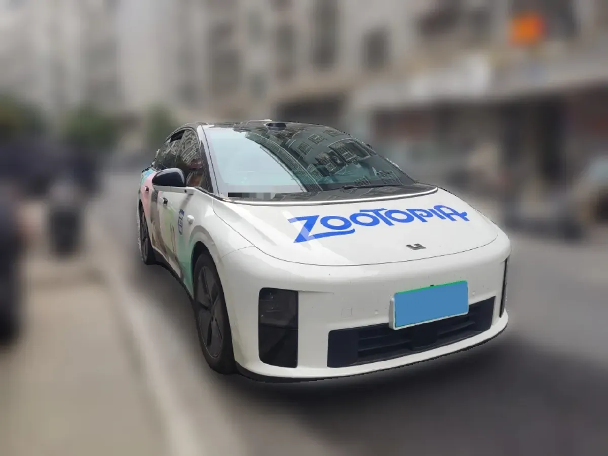 2025 Li i6 BEV,autocango,china used car exporter,china ev exporter,chinese used car exporter,chinese used ev exporter