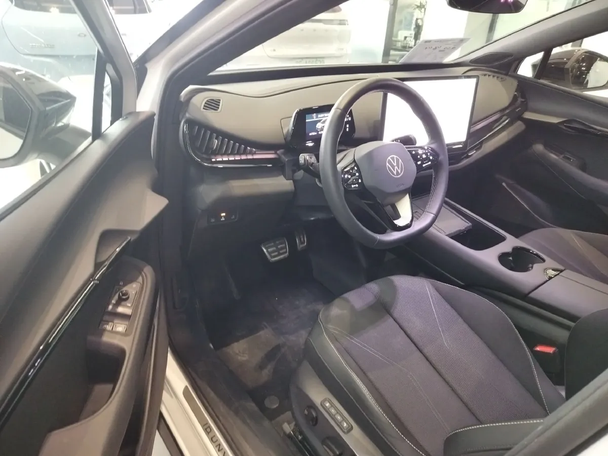 2024 Volkswagen ID.UNYX 06 BEV 82.4KWH,autocango,china used car exporter,china ev exporter,chinese used car exporter,chinese used ev exporter