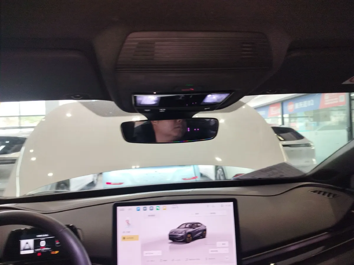 2024 Volkswagen ID.UNYX 06 BEV 82.4KWH,autocango,china used car exporter,china ev exporter,chinese used car exporter,chinese used ev exporter