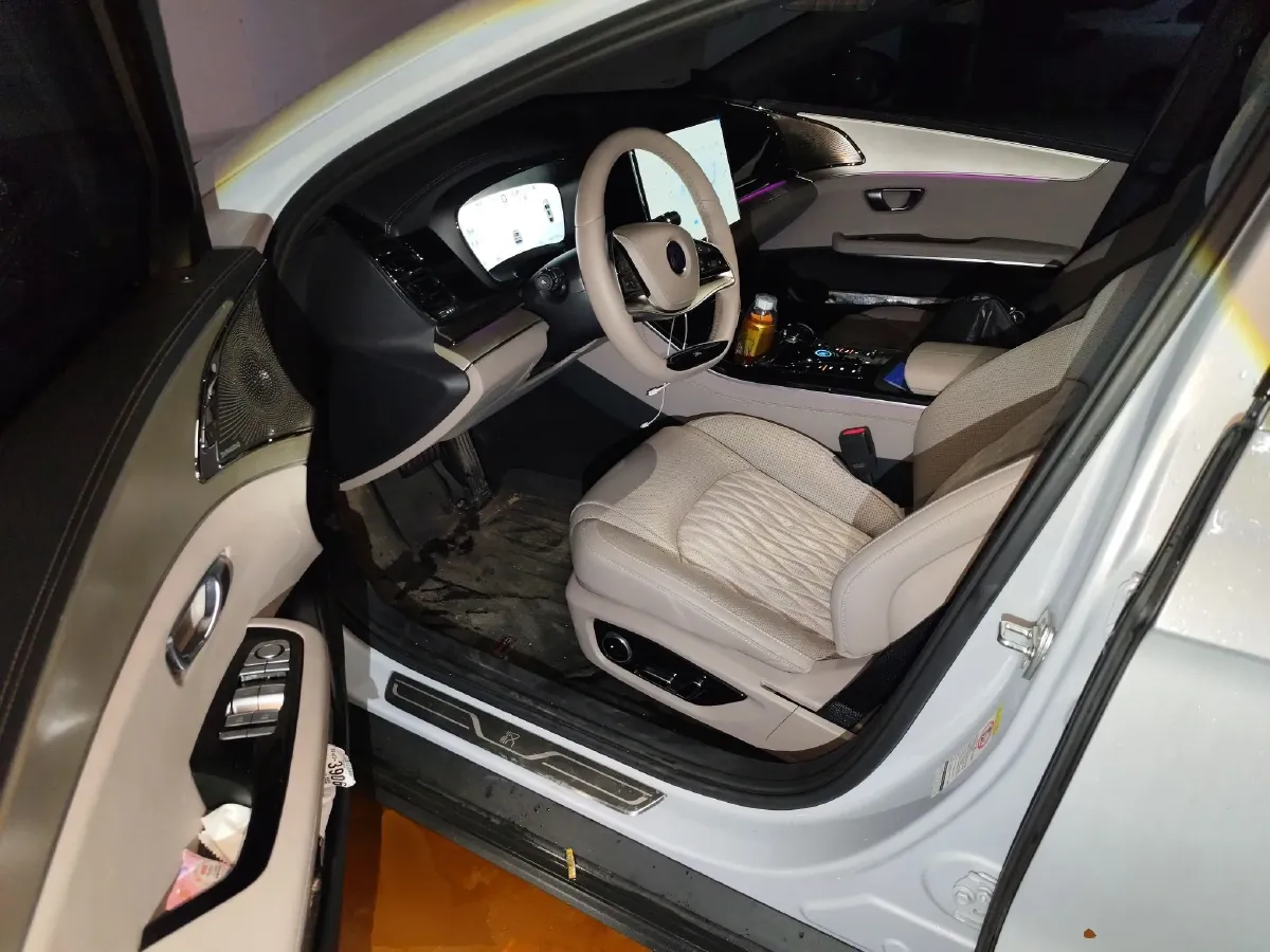 2025 BYD Han BEV 72KWH,autocango,china used car exporter,china ev exporter,chinese used car exporter,chinese used ev exporter