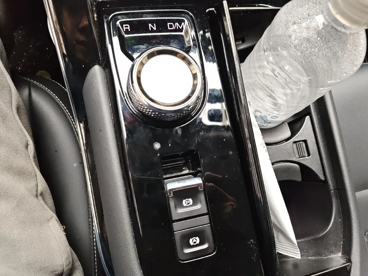 2021 Haval H6 2.0T 211HP L4 7DCT,autocango,china used car exporter,china ev exporter,chinese used car exporter,chinese used ev exporter