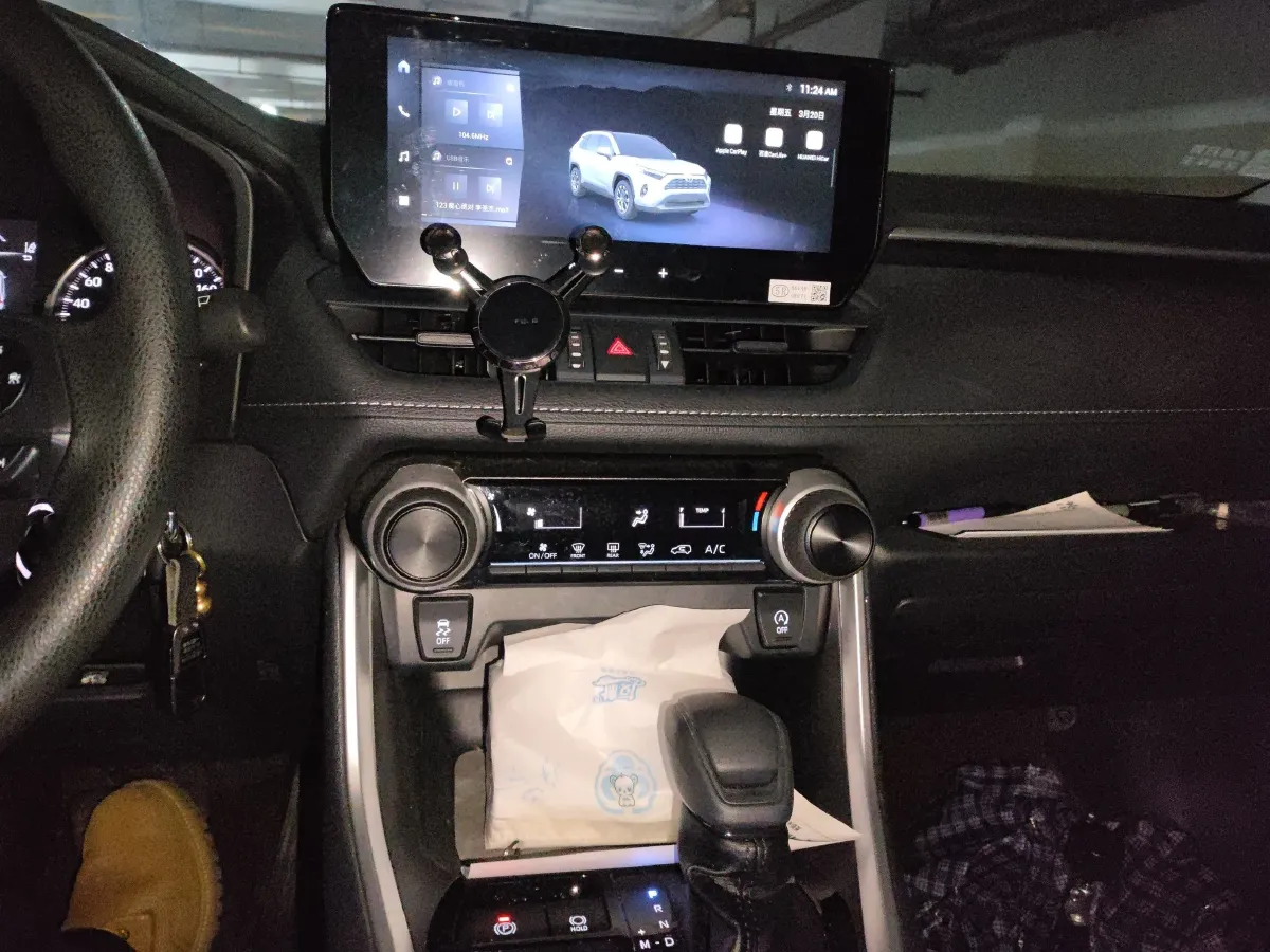 2024 Toyota Corolla Cross 2.0L 152HP L4 E-CVT Hybrid,autocango,china used car exporter,china ev exporter,chinese used car exporter,chinese used ev exporter