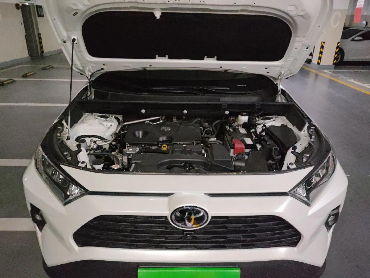 2024 Toyota Corolla Cross 2.0L 152HP L4 E-CVT Hybrid,autocango,china used car exporter,china ev exporter,chinese used car exporter,chinese used ev exporter