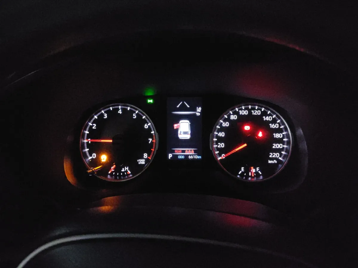 2024 Toyota Corolla Cross 2.0L 152HP L4 E-CVT Hybrid,autocango,china used car exporter,china ev exporter,chinese used car exporter,chinese used ev exporter