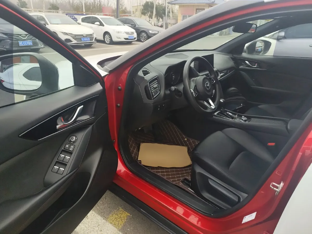 2021 Mazda CX-4 2.0L 158HP L4 6AT,autocango,china used car exporter,china ev exporter,chinese used car exporter,chinese used ev exporter