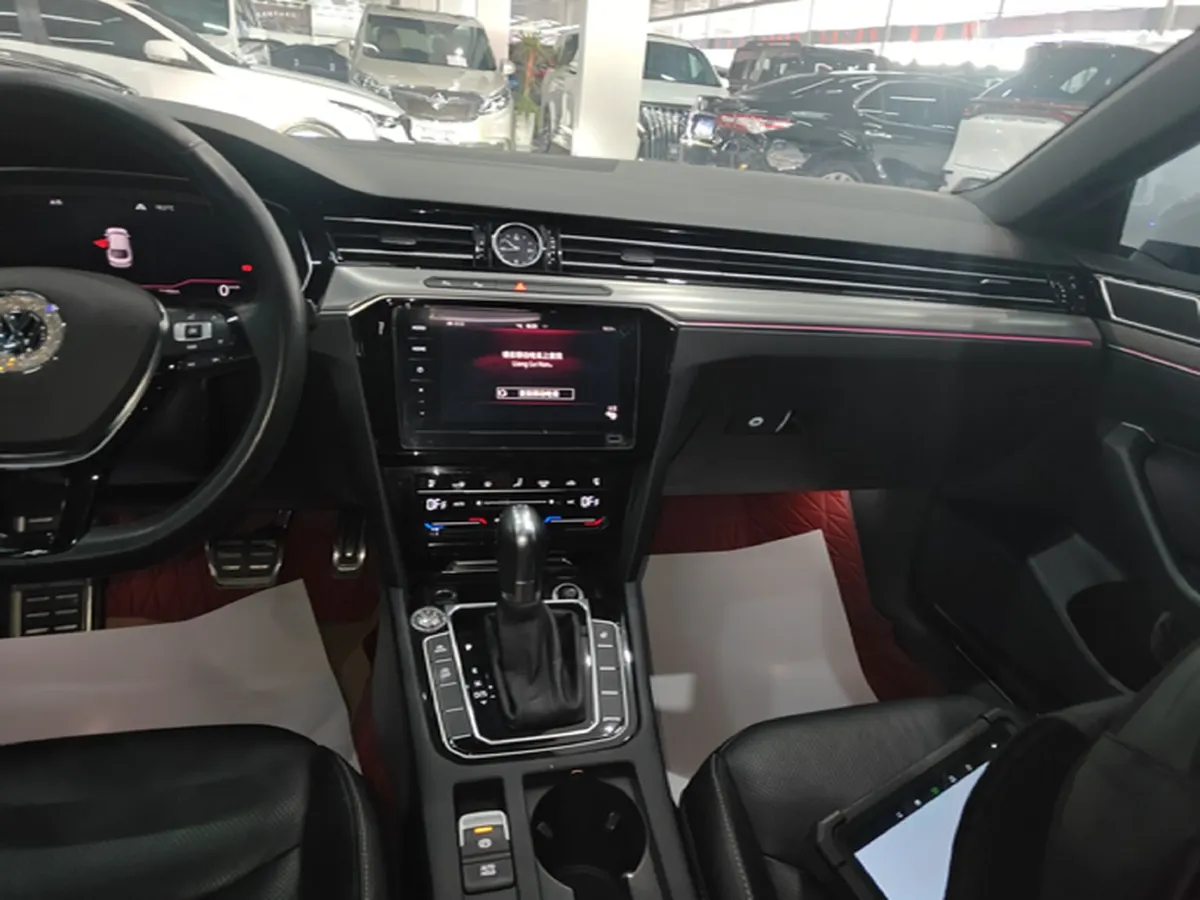 2020 Volkswagen CC 2.0T 186HP L4 7DCT,autocango,china used car exporter,china ev exporter,chinese used car exporter,chinese used ev exporter