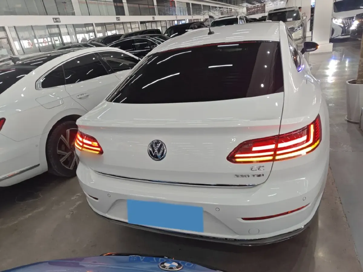 2020 Volkswagen CC 2.0T 186HP L4 7DCT,autocango,china used car exporter,china ev exporter,chinese used car exporter,chinese used ev exporter