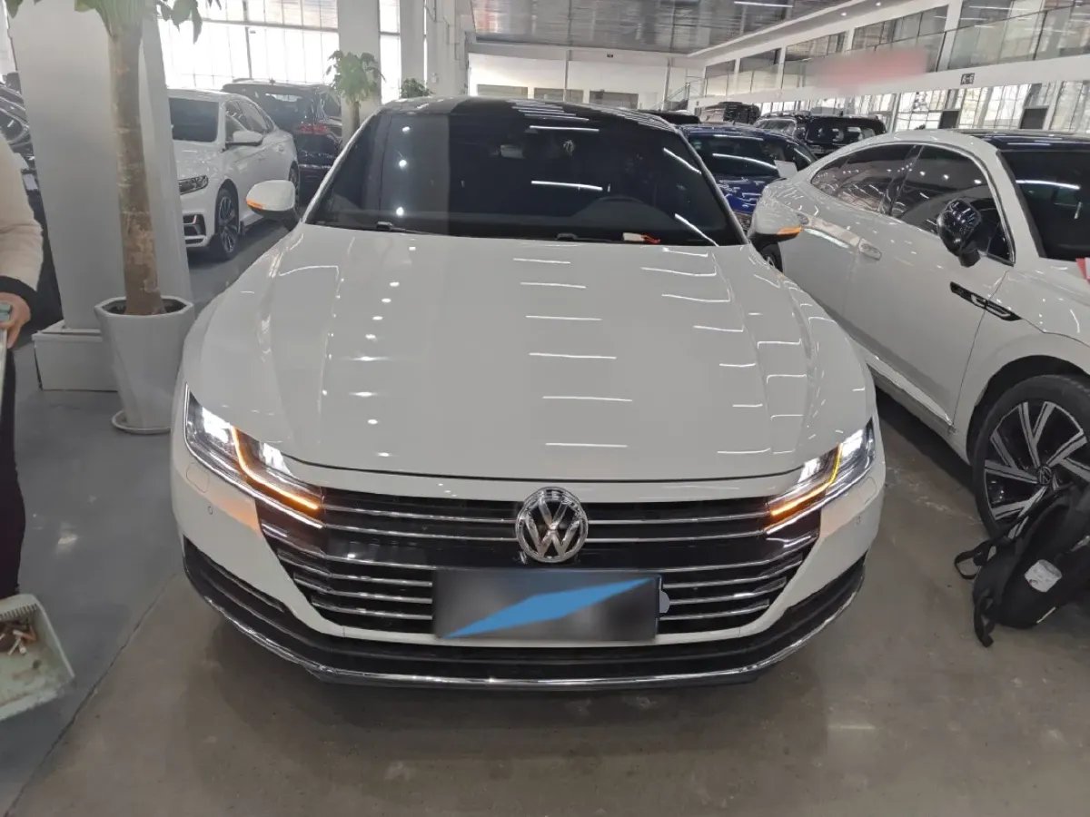 2020 Volkswagen CC 2.0T 186HP L4 7DCT,autocango,china used car exporter,china ev exporter,chinese used car exporter,chinese used ev exporter