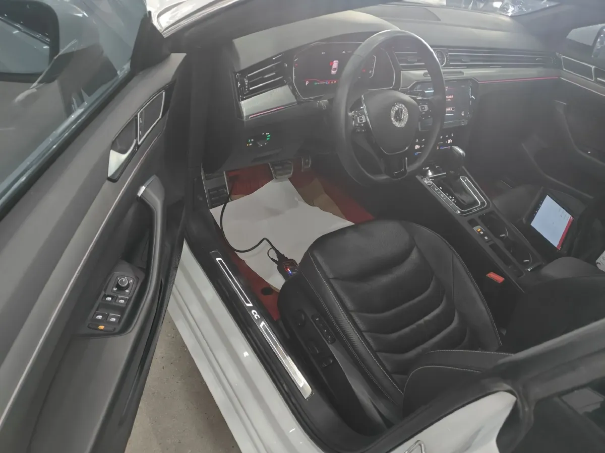 2020 Volkswagen CC 2.0T 186HP L4 7DCT,autocango,china used car exporter,china ev exporter,chinese used car exporter,chinese used ev exporter