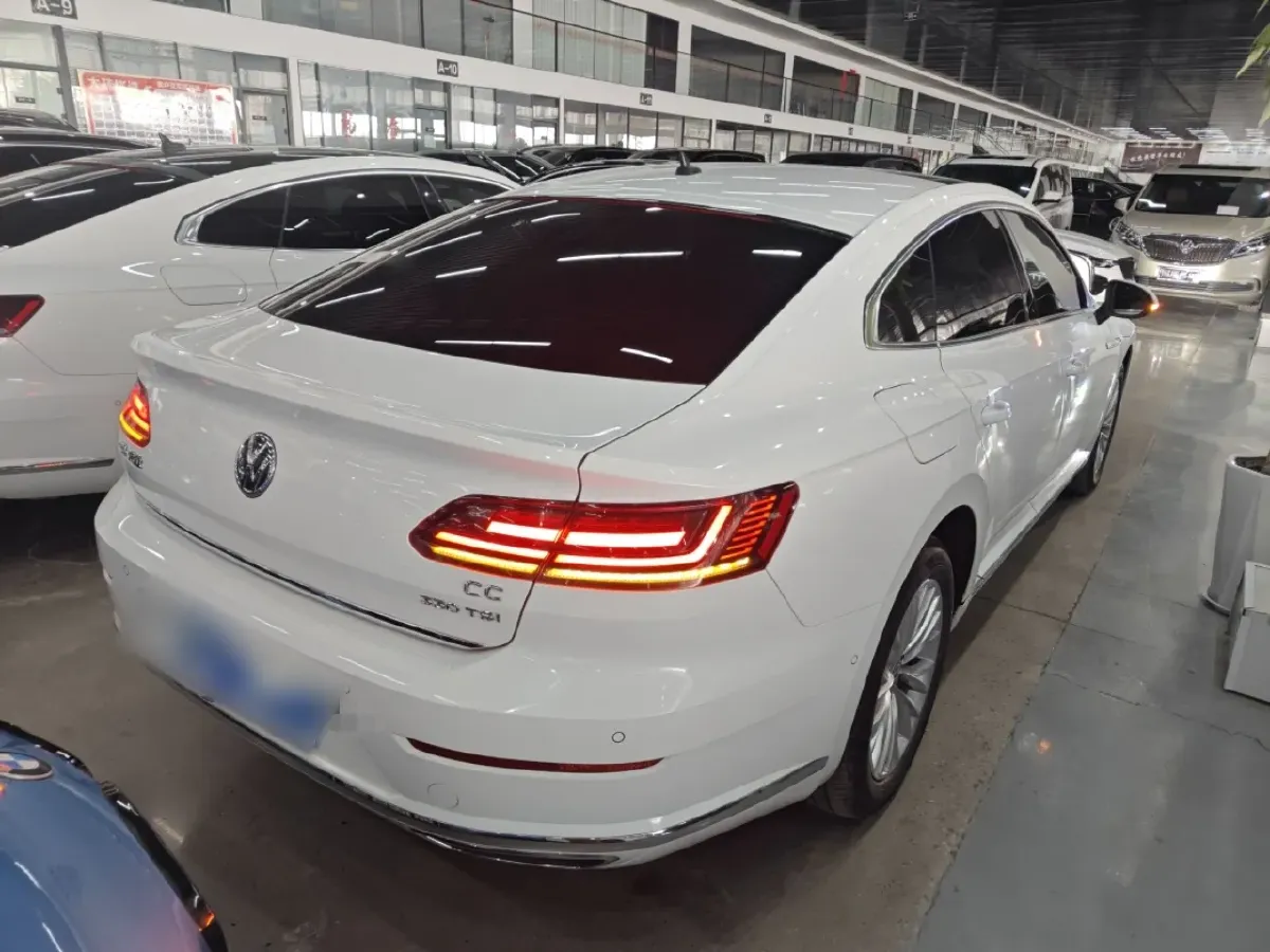 2020 Volkswagen CC 2.0T 186HP L4 7DCT,autocango,china used car exporter,china ev exporter,chinese used car exporter,chinese used ev exporter