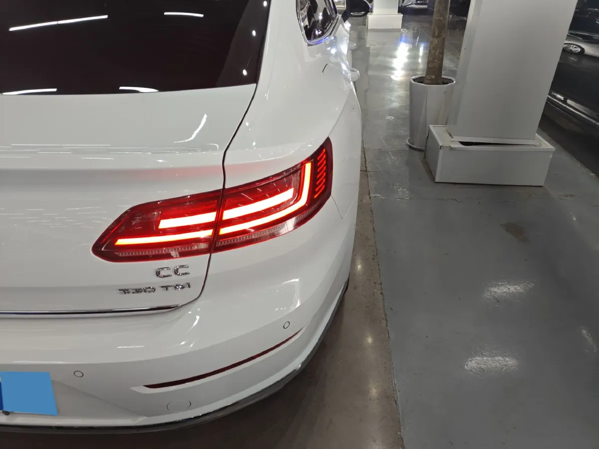 2020 Volkswagen CC 2.0T 186HP L4 7DCT,autocango,china used car exporter,china ev exporter,chinese used car exporter,chinese used ev exporter