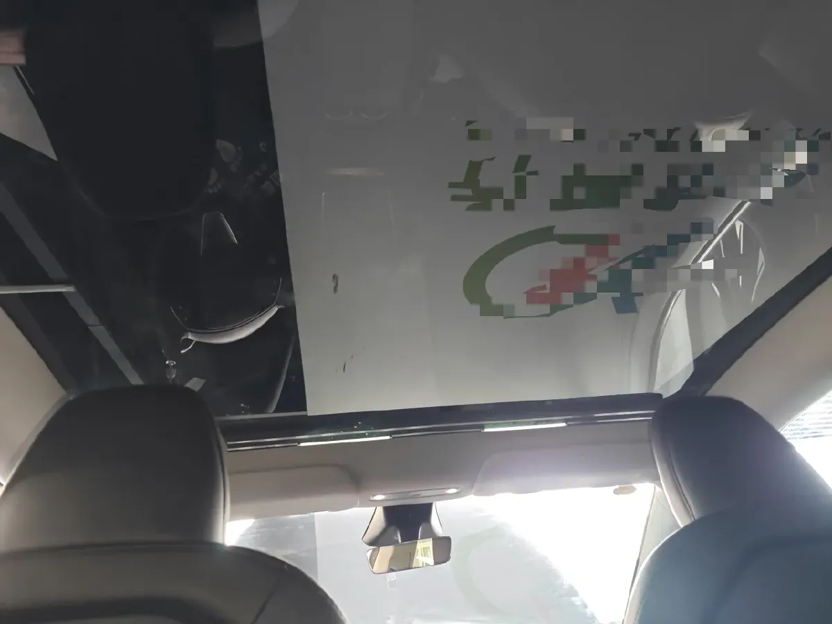 2025 Tesla Model Y BEV 62.5KWH,autocango,china used car exporter,china ev exporter,chinese used car exporter,chinese used ev exporter