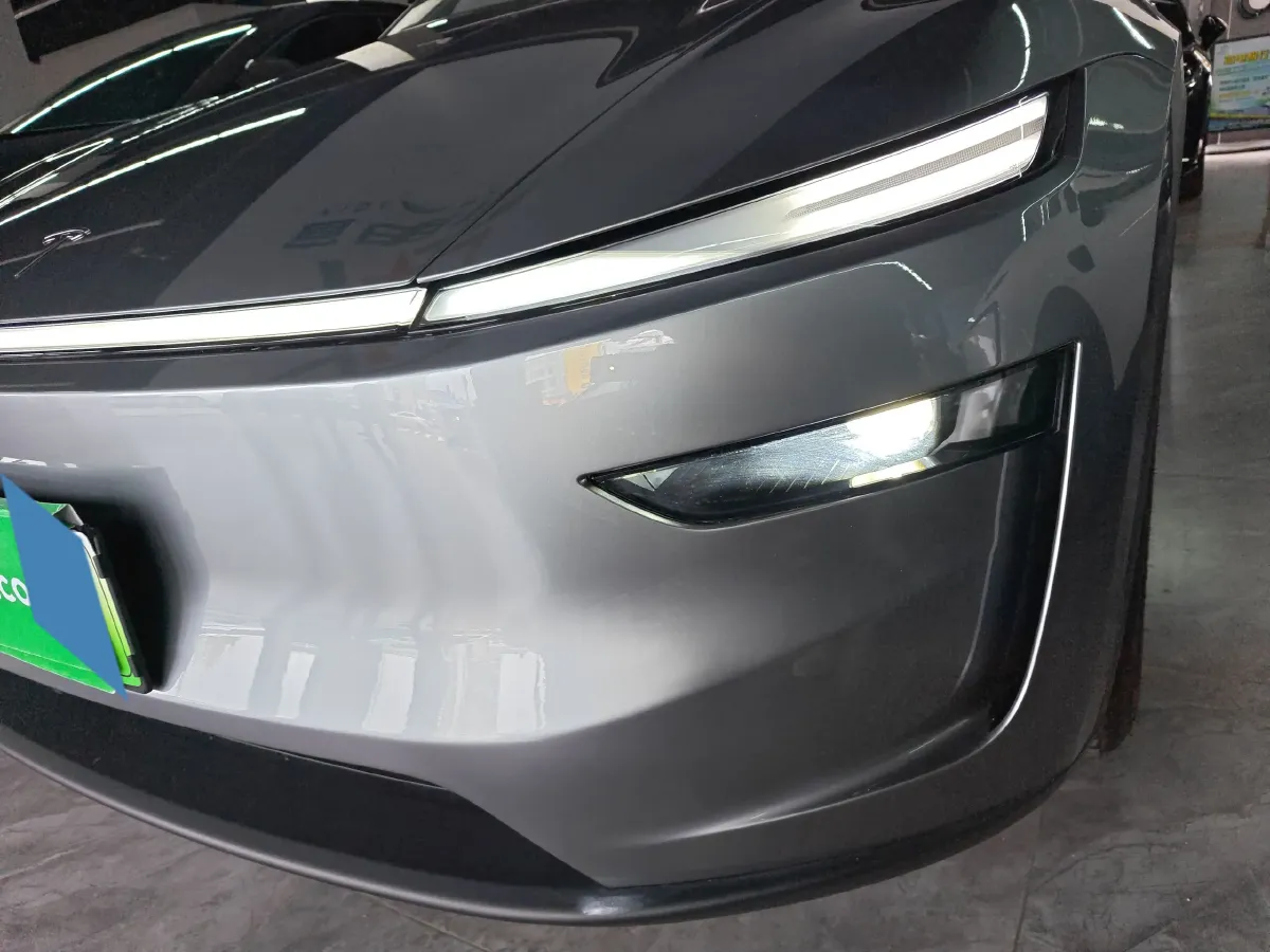 2025 Tesla Model Y BEV 62.5KWH,autocango,china used car exporter,china ev exporter,chinese used car exporter,chinese used ev exporter