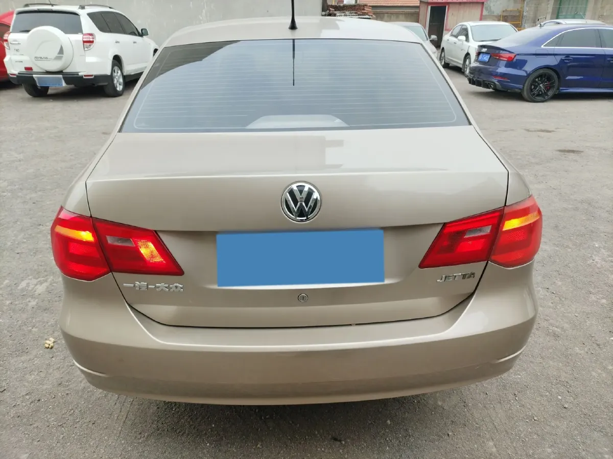 2015 Volkswagen Jetta 1.4L 90HP L4 5MT,autocango,china used car exporter,china ev exporter,chinese used car exporter,chinese used ev exporter