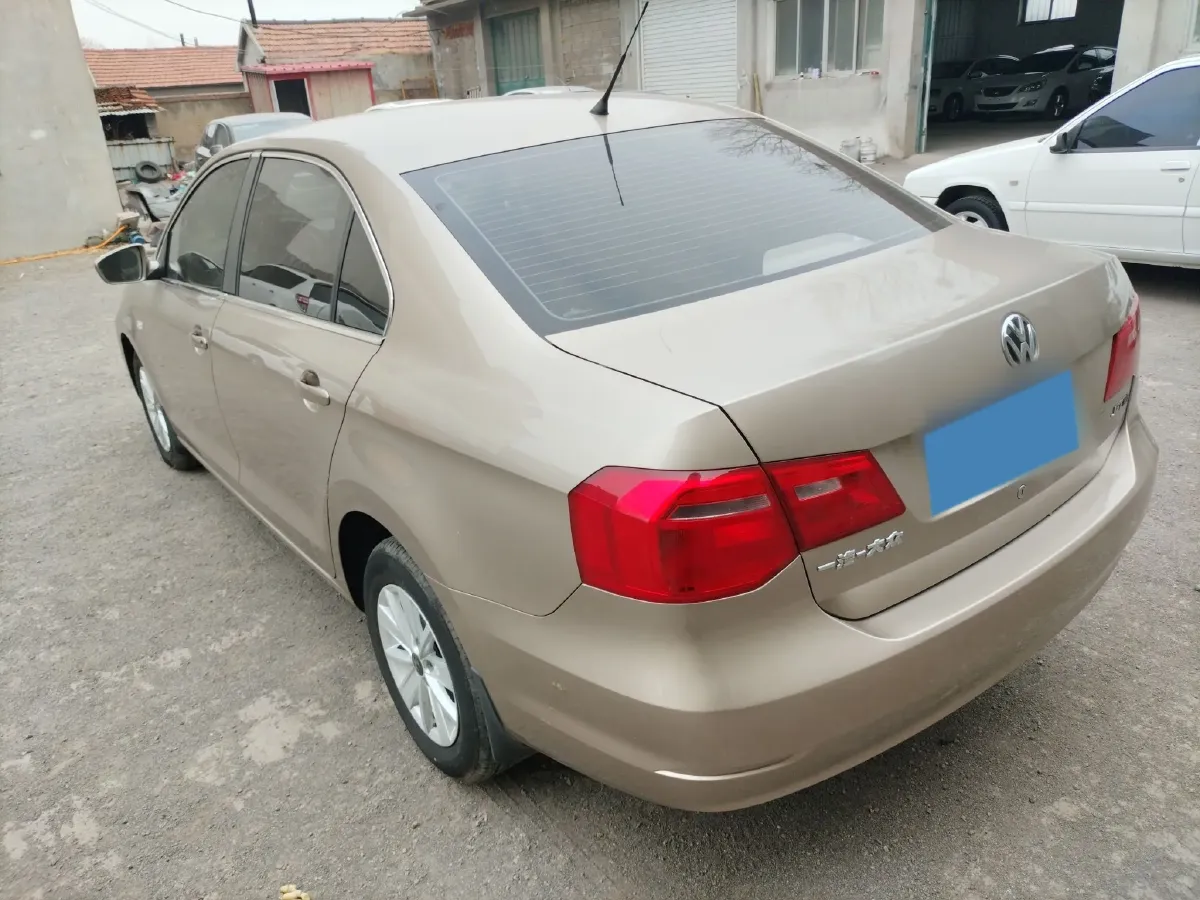 2015 Volkswagen Jetta 1.4L 90HP L4 5MT,autocango,china used car exporter,china ev exporter,chinese used car exporter,chinese used ev exporter