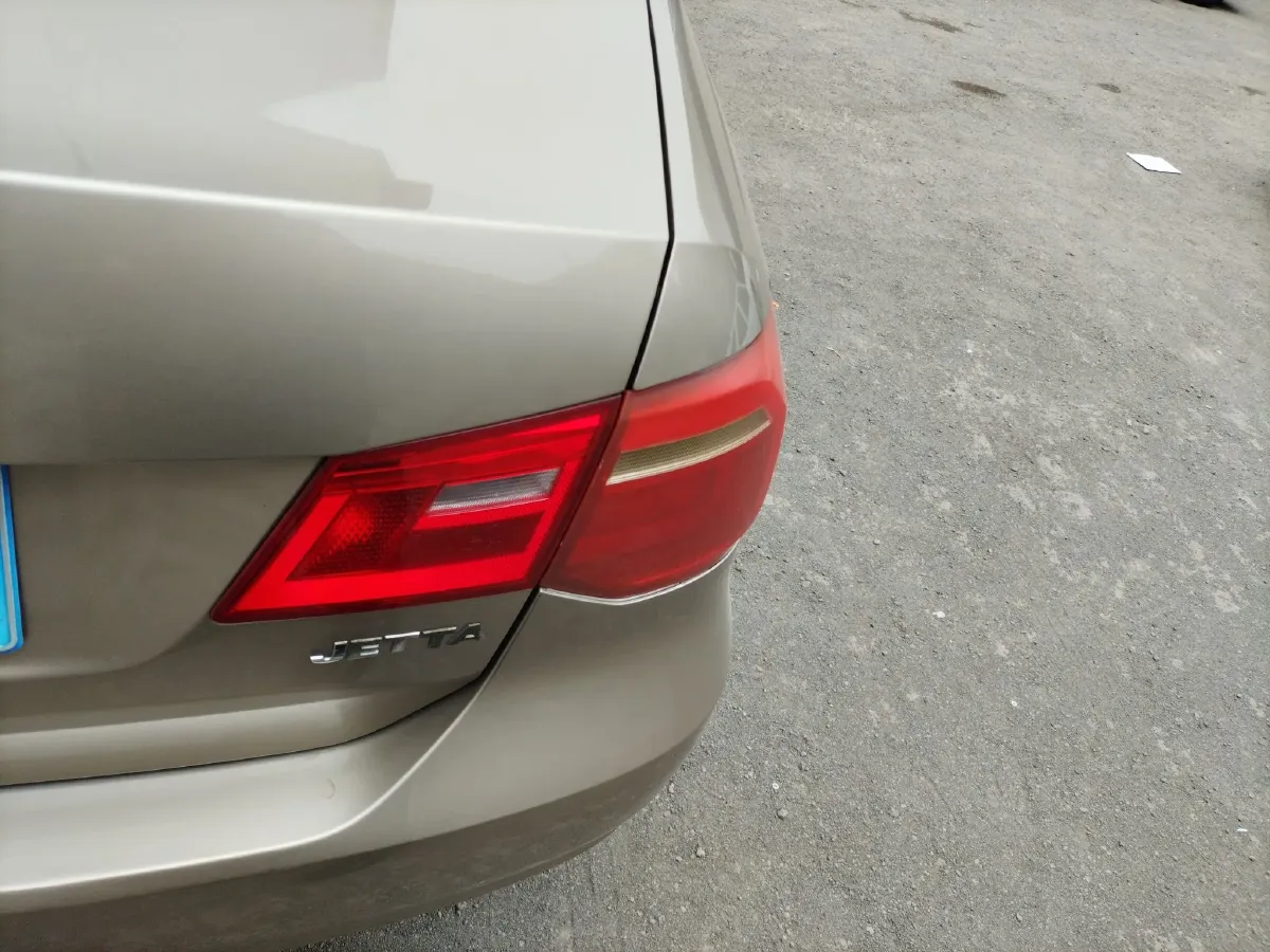 2015 Volkswagen Jetta 1.4L 90HP L4 5MT,autocango,china used car exporter,china ev exporter,chinese used car exporter,chinese used ev exporter