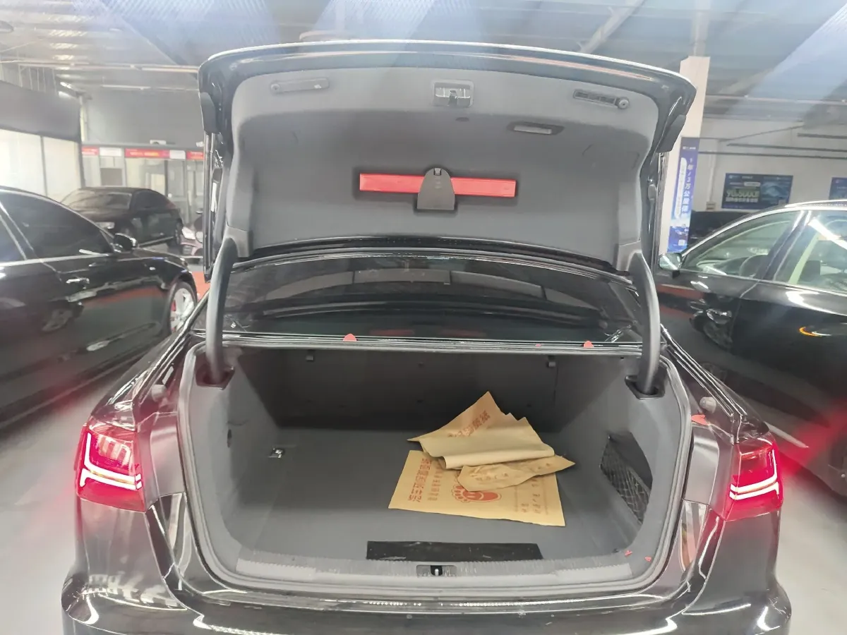 2018 Audi A6L 2.5L 204HP V6 CVT,autocango,china used car exporter,china ev exporter,chinese used car exporter,chinese used ev exporter