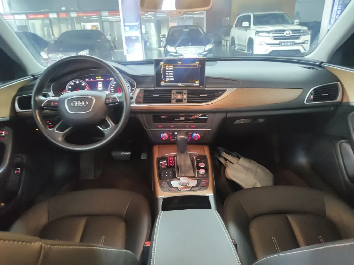 2018 Audi A6L 2.5L 204HP V6 CVT,autocango,china used car exporter,china ev exporter,chinese used car exporter,chinese used ev exporter